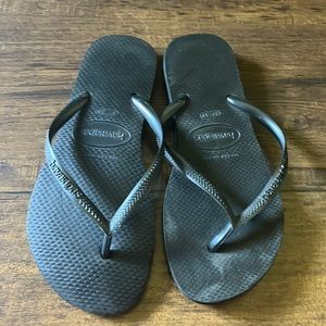 Classic black Haviana sandal flip flops